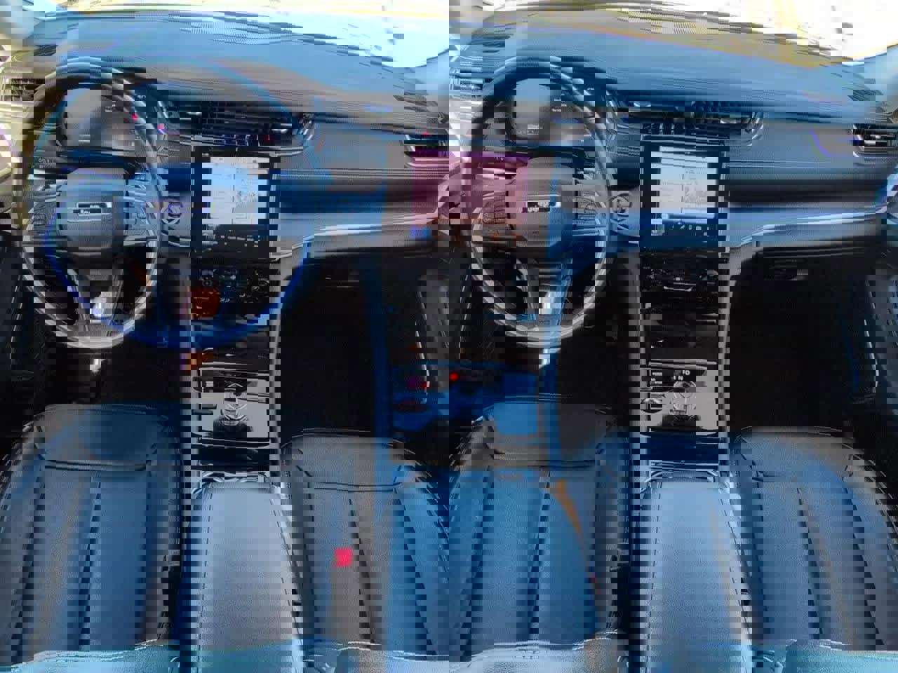 Used 2022 Jeep Grand Cherokee Limited image 15