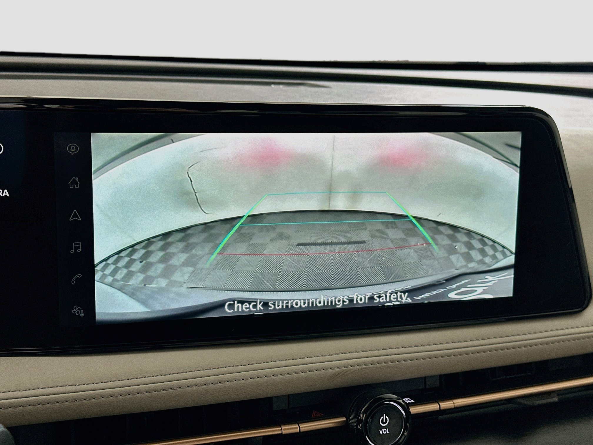 Used 2024 Nissan Ariya FWD image 23