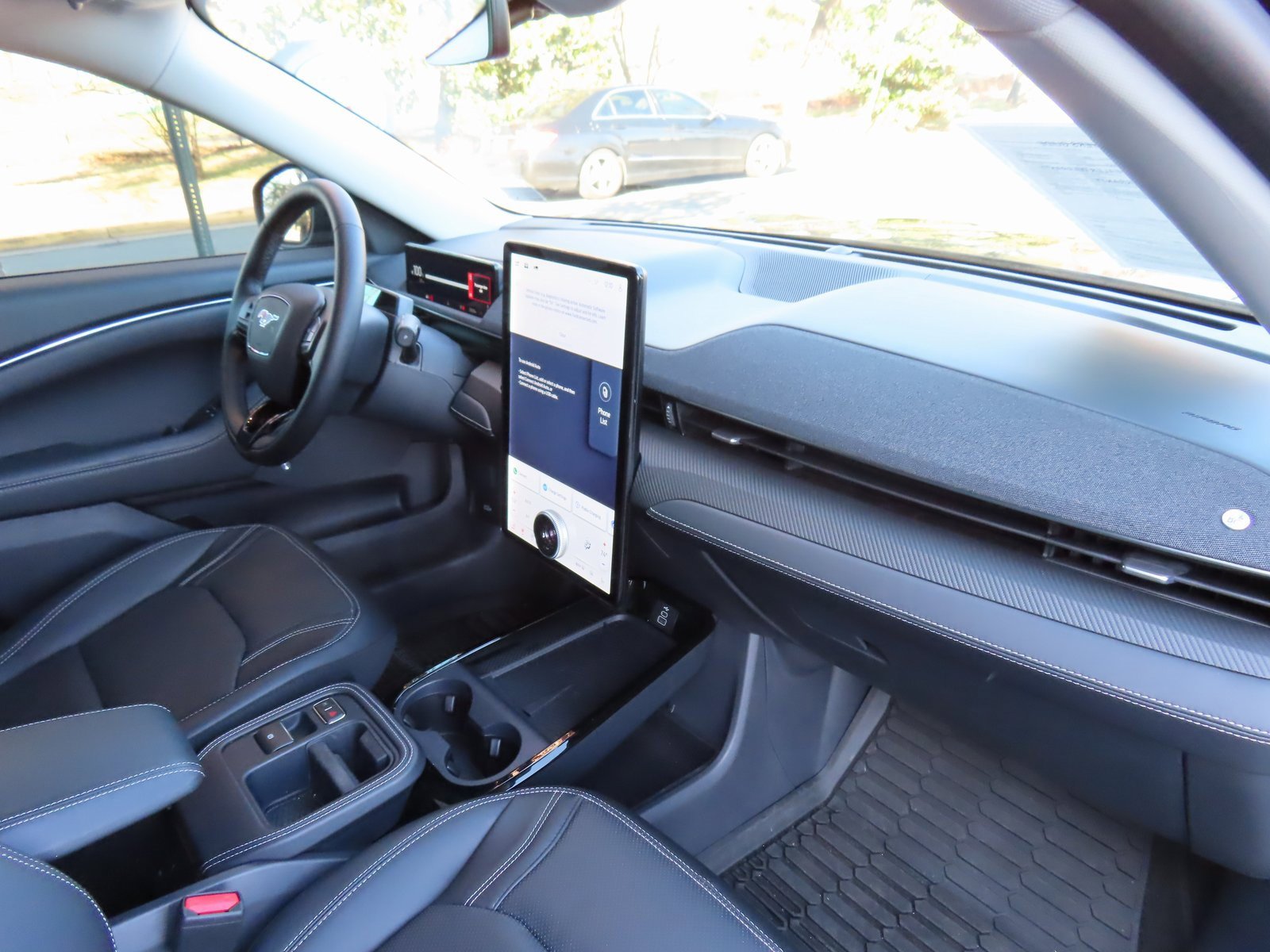 Used 2025 Ford Mustang Mach-E Premium image 18