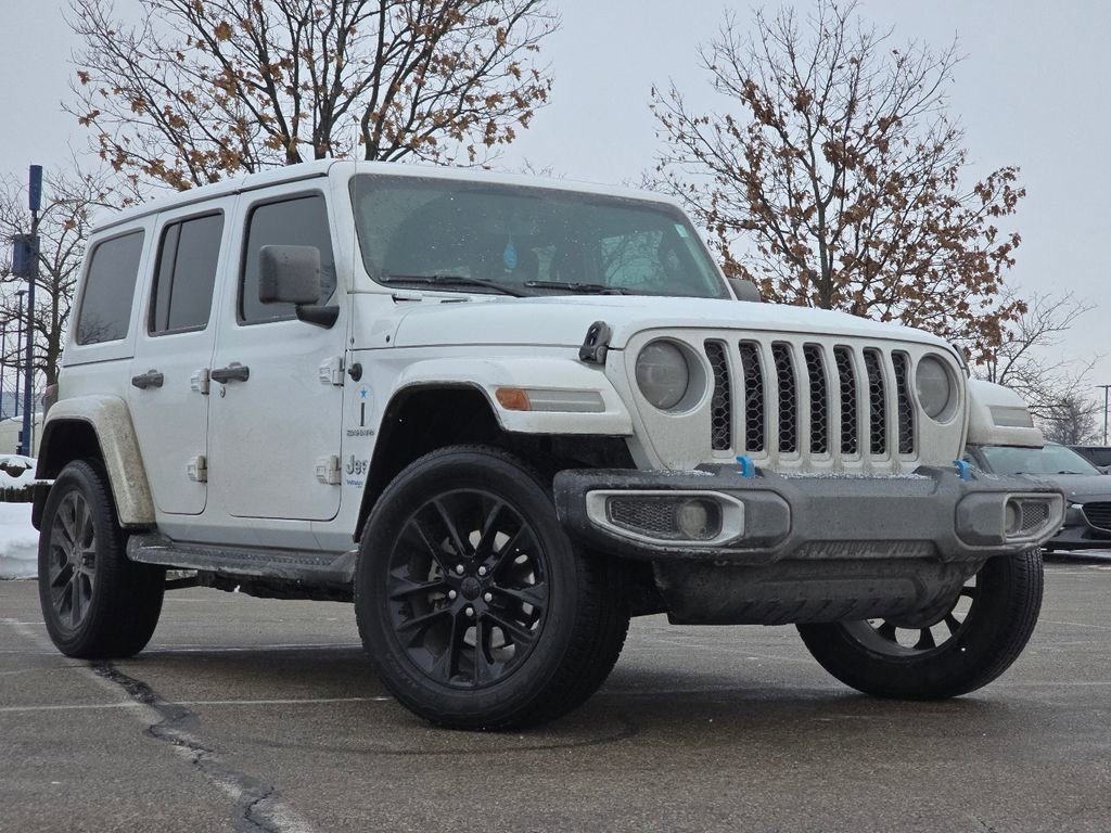 Used 2022 Jeep Wrangler Unlimited Sahara image 2