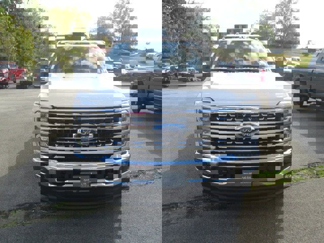 New 2026 Ford F250 4x4 Crew Cab Super Duty image 2
