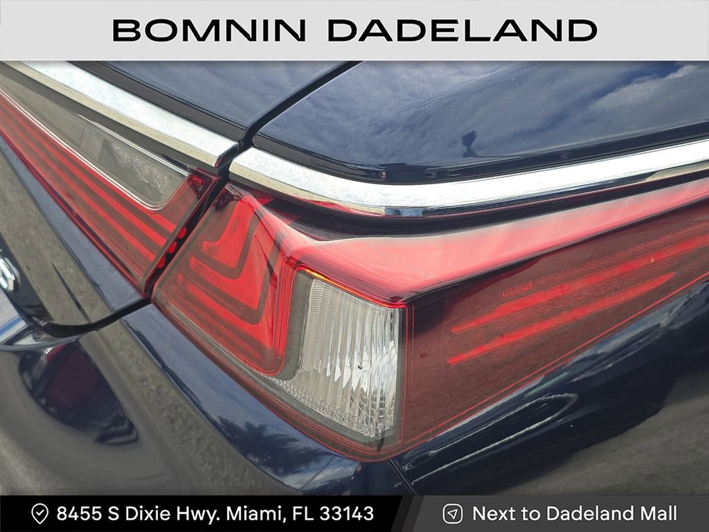 Used 2024 Lexus ES 350 w/ Premium Package image 7