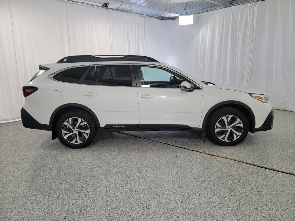 Used 2022 Subaru Outback Limited XT AWD/4WD image 11