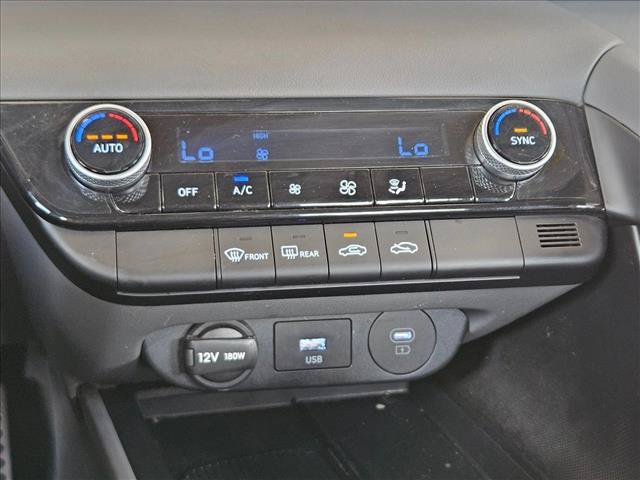 Used 2025 Hyundai Elantra Sport FWD image 12