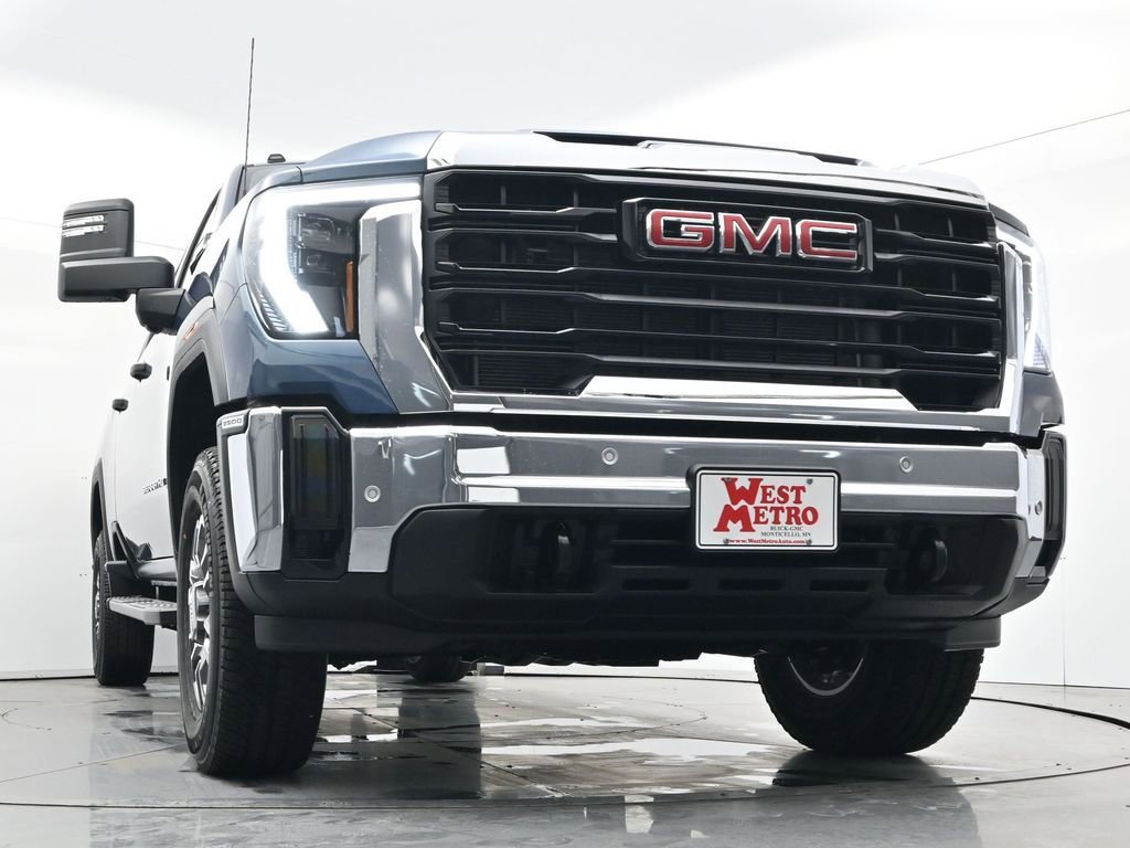 New 2026 GMC Sierra 3500 Pro w/ 1SA Pro Safety Plus Package image 30