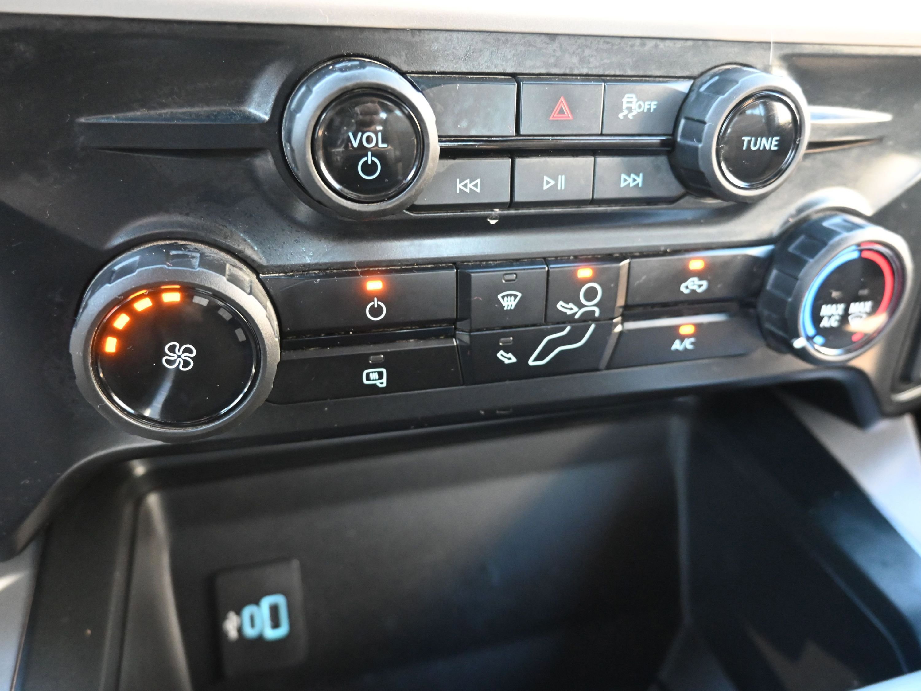 Used 2025 Ford F450 XLT w/ FX4 Off-Road Package AWD/4WD image 26