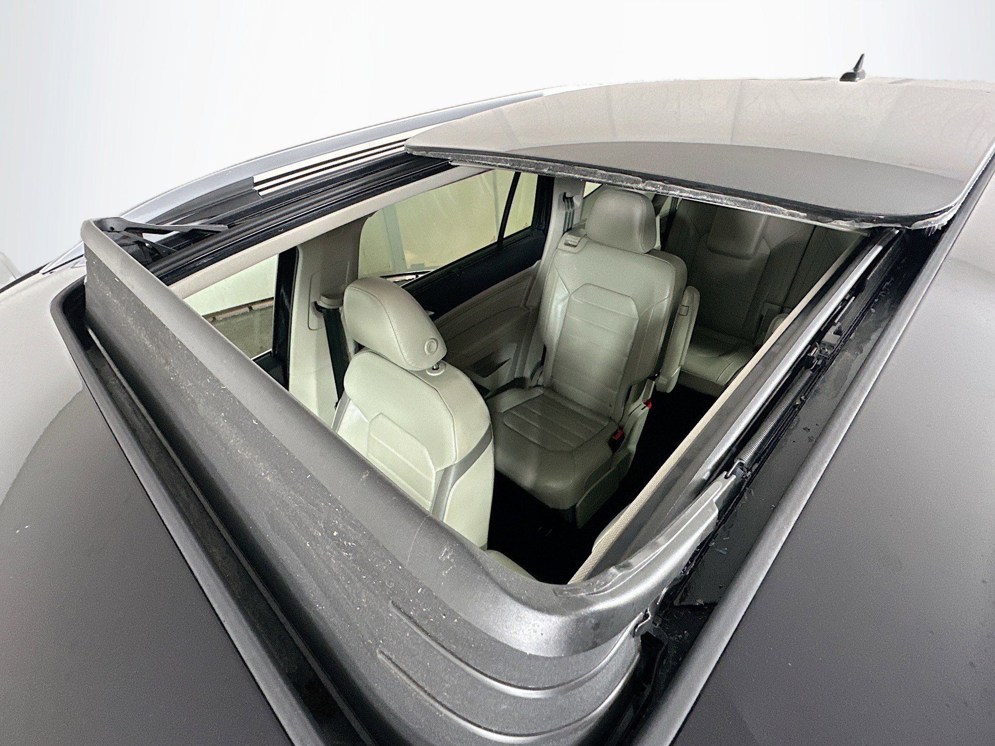 Used 2021 Volkswagen Atlas SEL Premium image 22