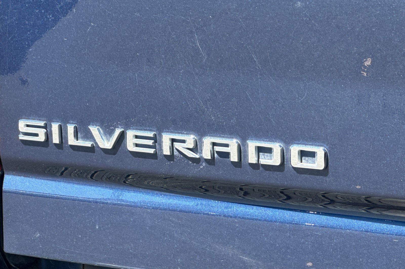 Used 2023 Chevrolet Silverado 2500 LTZ w/ LTZ Premium Package image 47