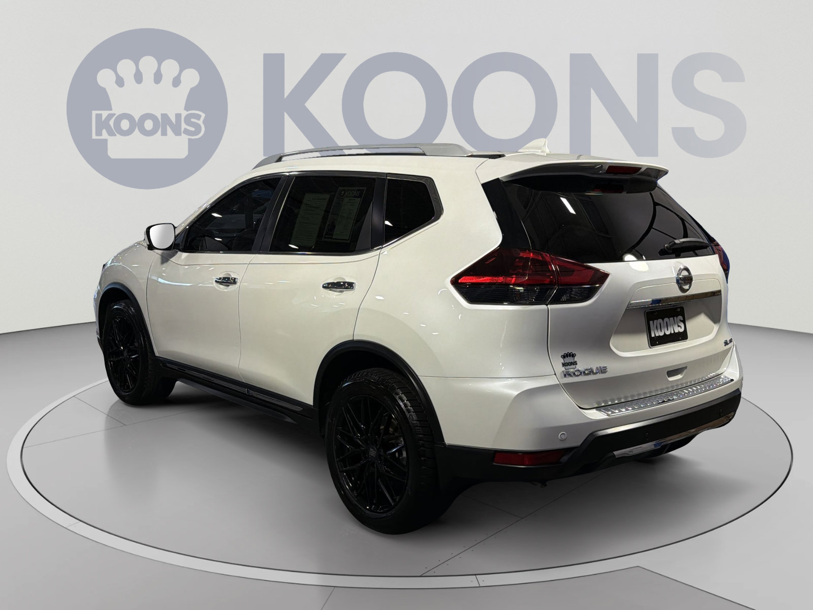 Used 2019 Nissan Rogue SL w/ Premium Package AWD/4WD image 4