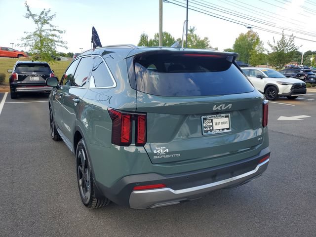 Used 2025 Kia Sorento EX AWD/4WD image 6