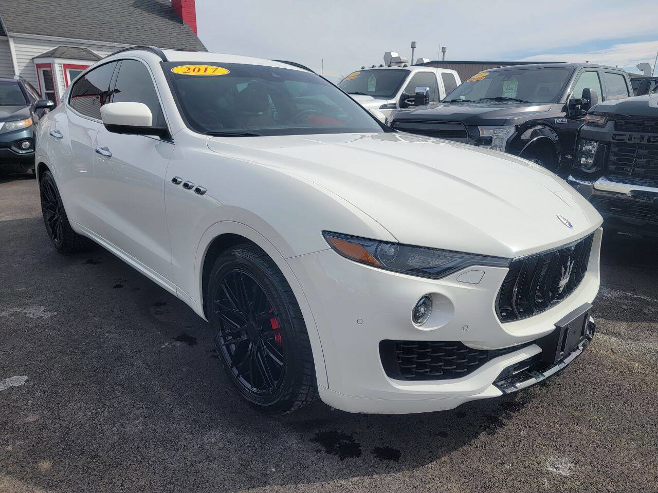 Used 2017 Maserati Levante S image 1