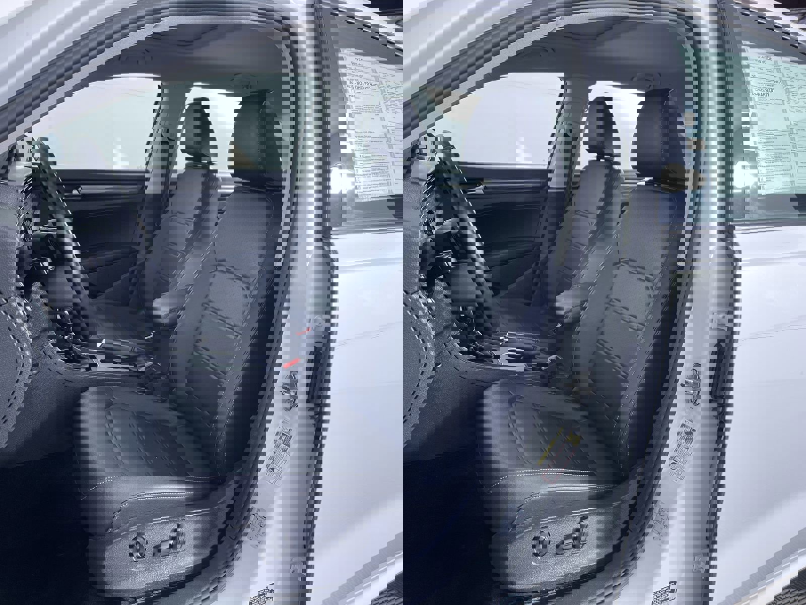 Used 2020 Volkswagen Passat 2.0T R-Line image 15