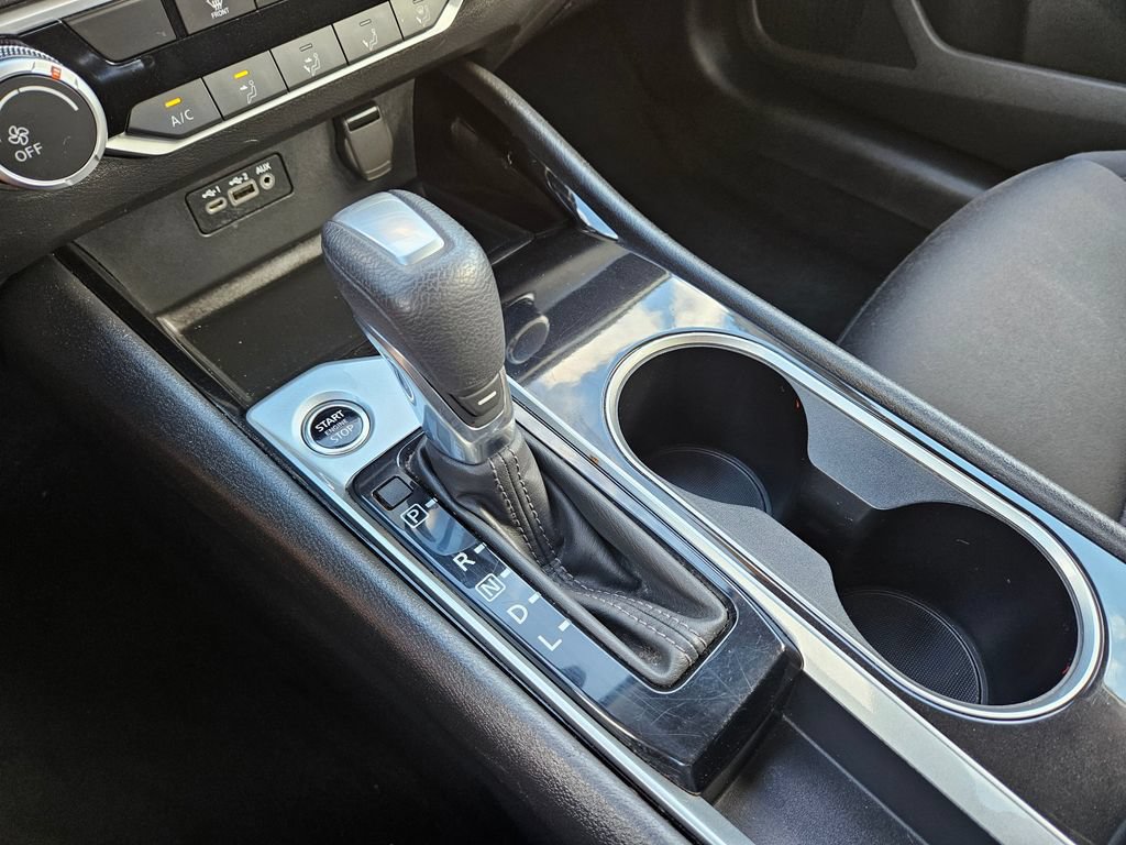 Used 2024 Nissan Altima 2.5 SV FWD image 26