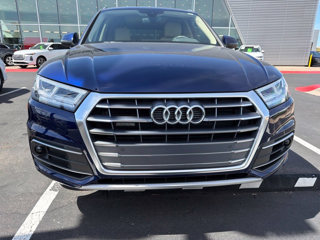 Used 2020 Audi Q5 2.0T Premium Plus w/ Premium Plus Package AWD/4WD image 2