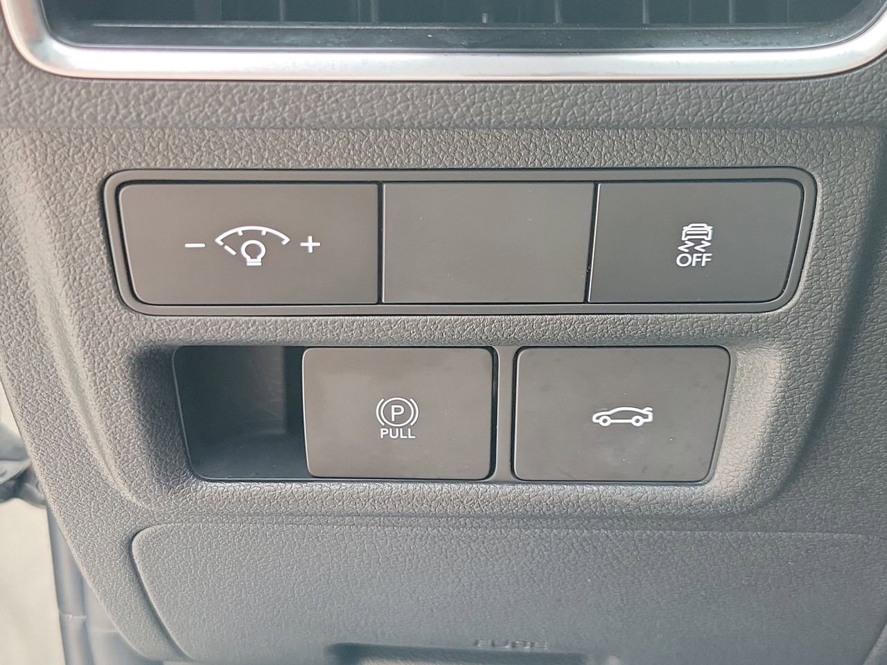 Used 2025 Hyundai Sonata SEL FWD image 29