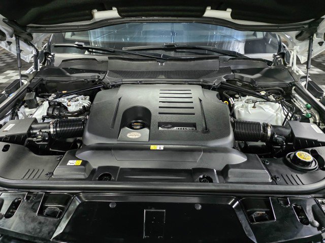 Used 2021 Land Rover Range Rover Sport HSE Silver Edition image 42