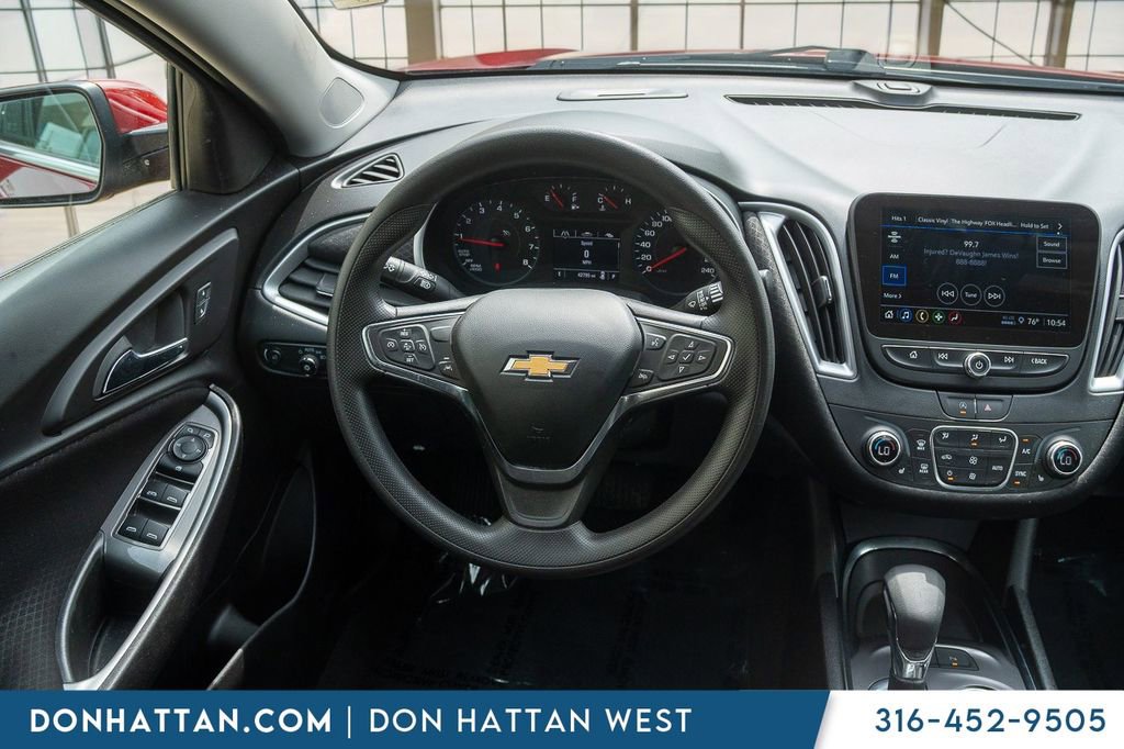 Used 2024 Chevrolet Malibu LT FWD image 7