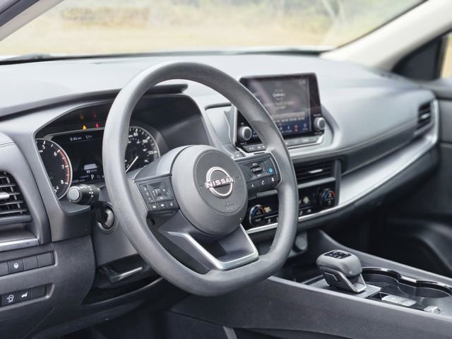 Certified 2024 Nissan Rogue SV FWD image 12