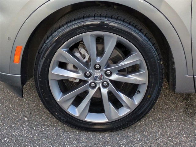 Used 2023 Buick Envision Avenir image 11