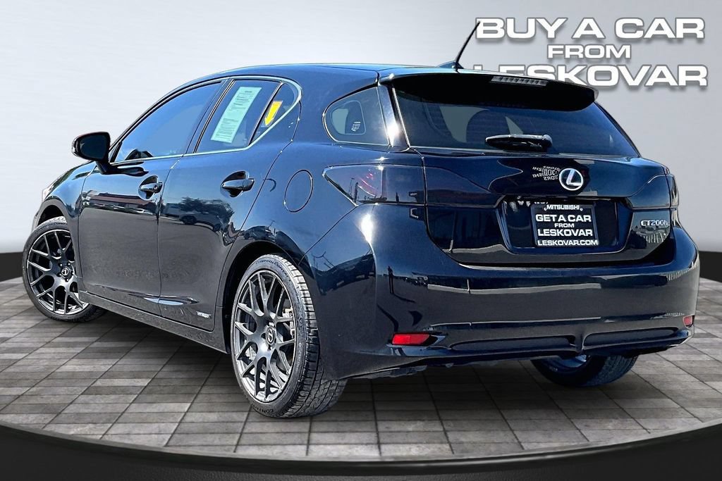 Used 2012 Lexus CT 200h Premium w/ Leather Pkg FWD image 2