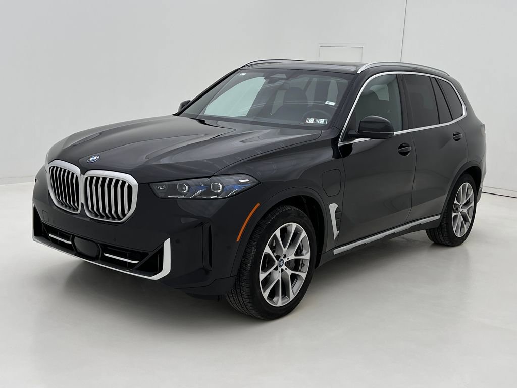 Certified 2025 BMW X5 xDrive50e w/ Premium Package image 6