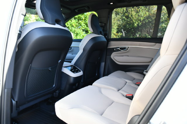 New 2027 Volvo XC90 B6 Plus AWD/4WD image 17