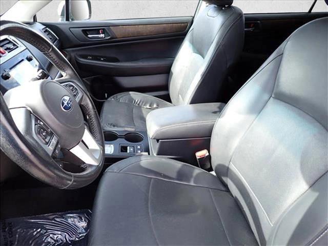 Used 2017 Subaru Outback 2.5i Limited AWD/4WD image 12