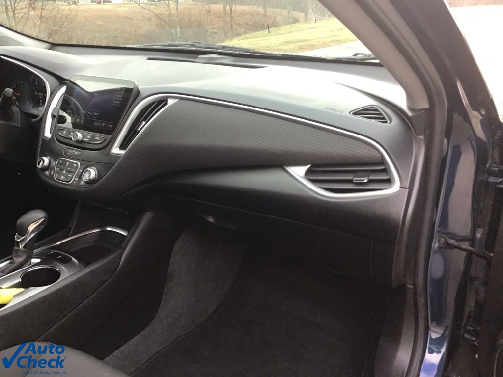 Used 2022 Chevrolet Malibu LT image 19