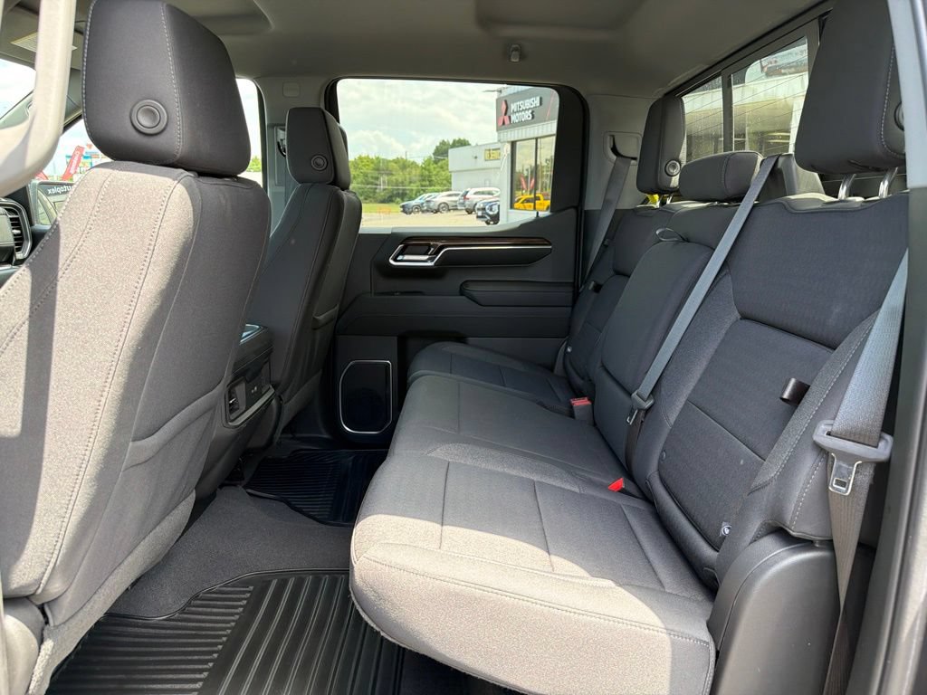 Used 2023 Chevrolet Silverado 1500 RST w/ Convenience Package II AWD/4WD image 35