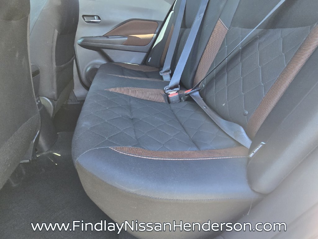 Used 2020 Nissan Kicks SR FWD image 11