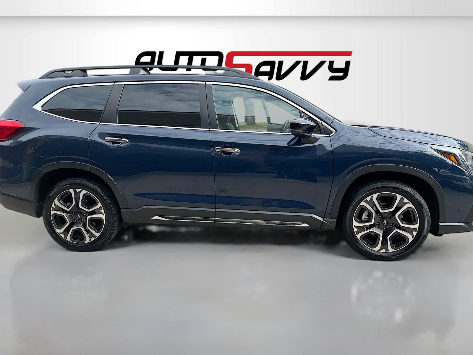 Used 2024 Subaru Ascent Touring image 8