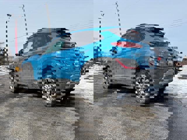 Used 2023 Hyundai Kona SEL image 5