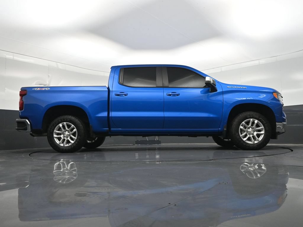 Used 2024 Chevrolet Silverado 1500 LT w/ Safety Package AWD/4WD image 28