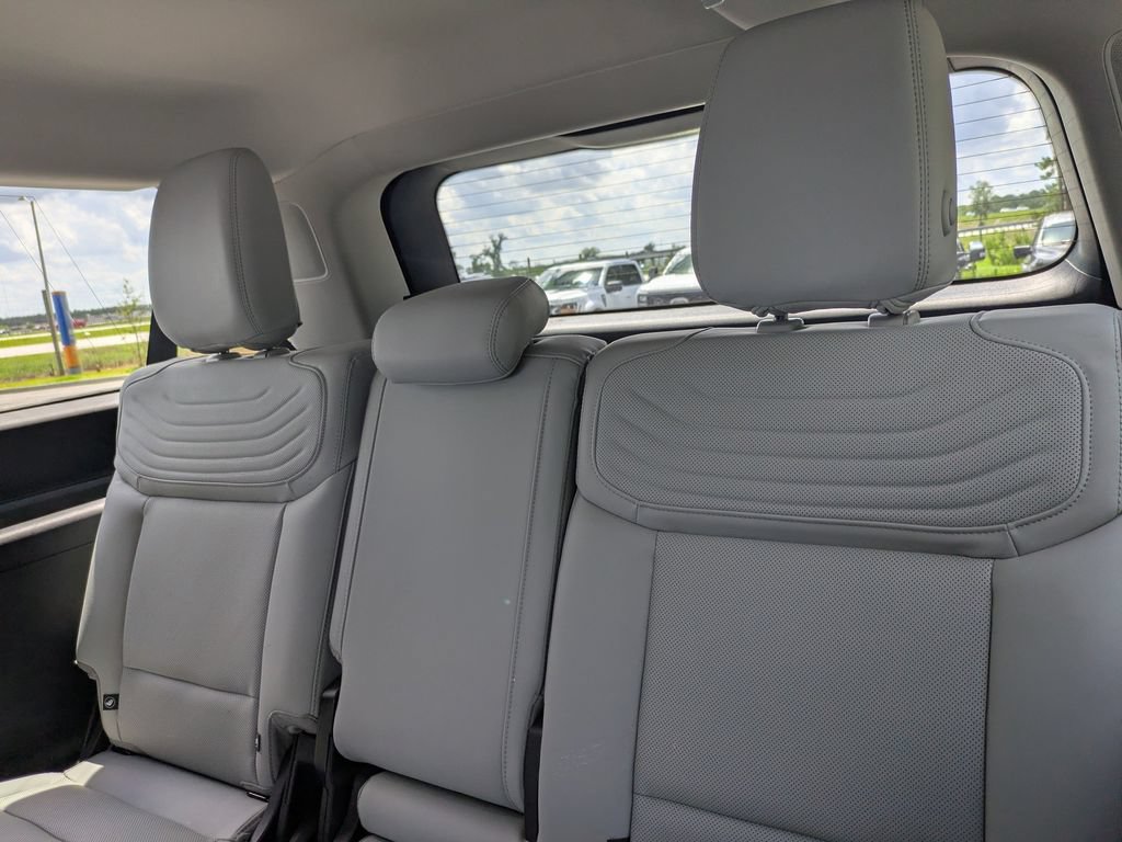 New 2026 Ford Expedition Max Platinum w/ Platinum Ultimate Package AWD/4WD image 15