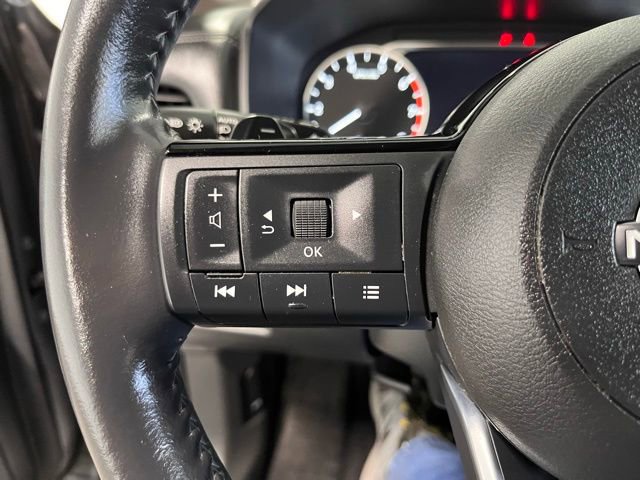 Used 2023 Nissan Rogue SL image 25
