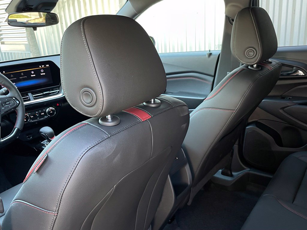 New 2026 Chevrolet Trax RS w/ Driver Confidence Package FWD image 27
