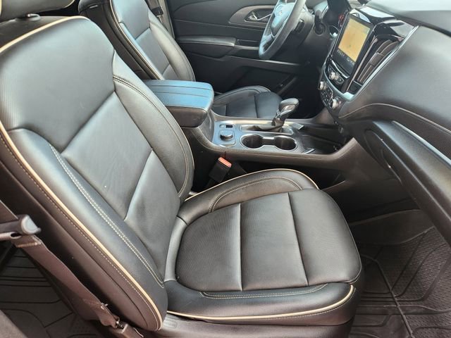 Certified 2023 Chevrolet Traverse Premier w/ LPO, Floor Liner Package image 14