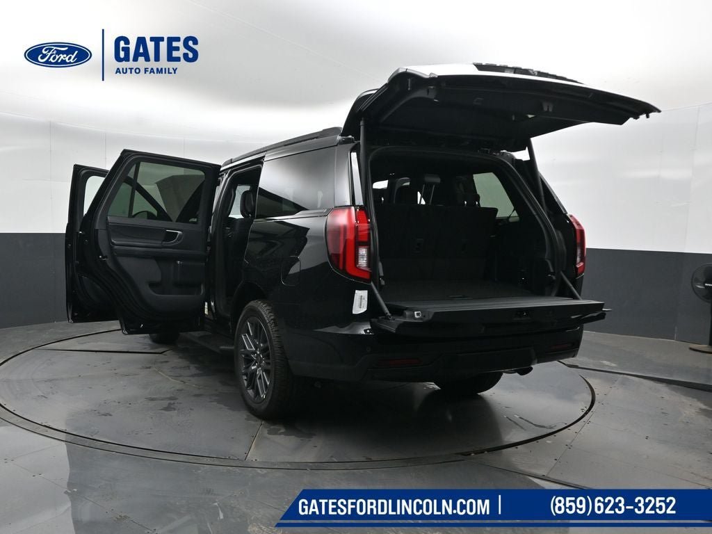 New 2026 Ford Expedition Platinum w/ Stealth Appearance Package AWD/4WD image 60