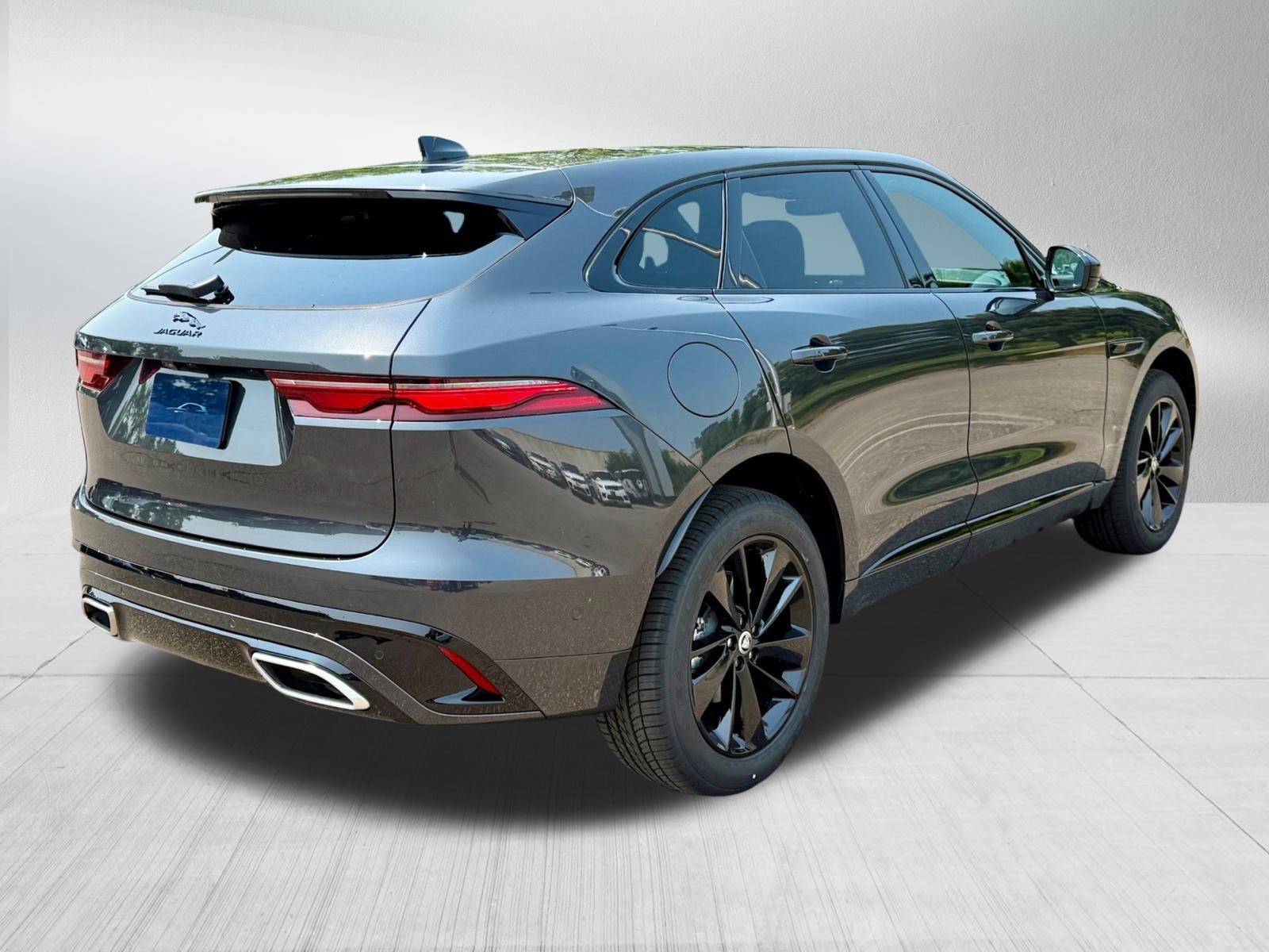 New 2025 Jaguar F-PACE R-Dynamic S image 2
