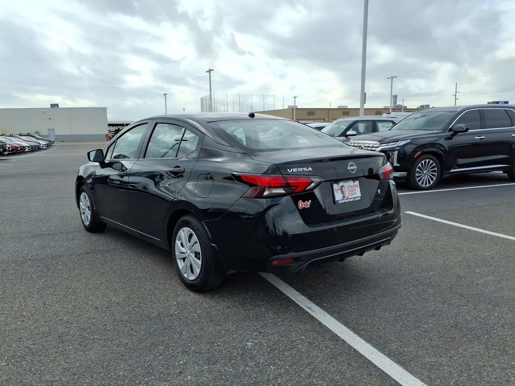 Used 2024 Nissan Versa S w/ Trunk Package image 3