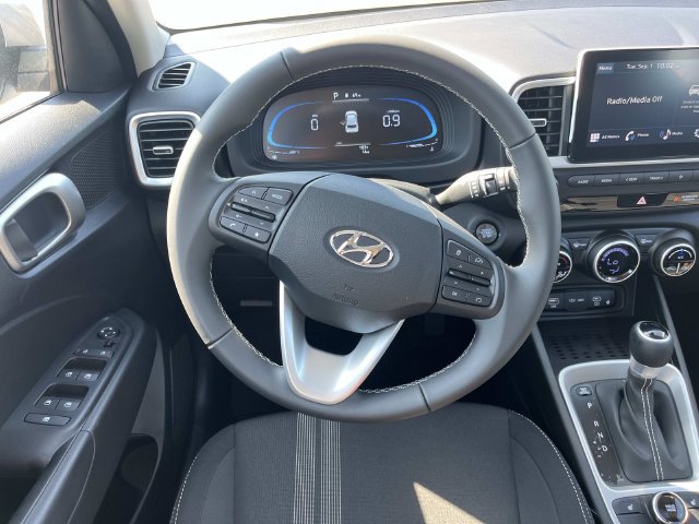 New 2026 Hyundai Venue SEL FWD image 13