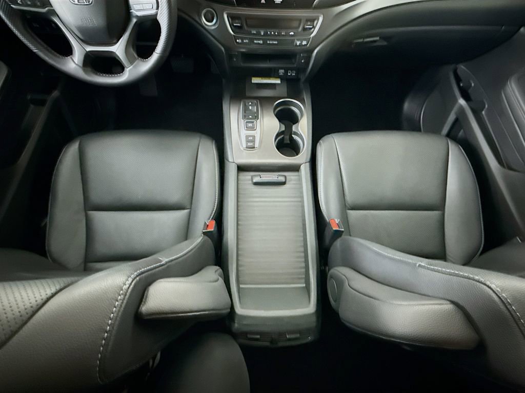Used 2023 Honda Passport EX-L image 16
