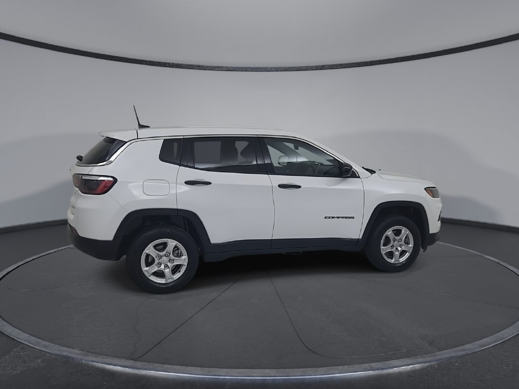 Certified 2022 Jeep Compass Sport AWD/4WD image 17