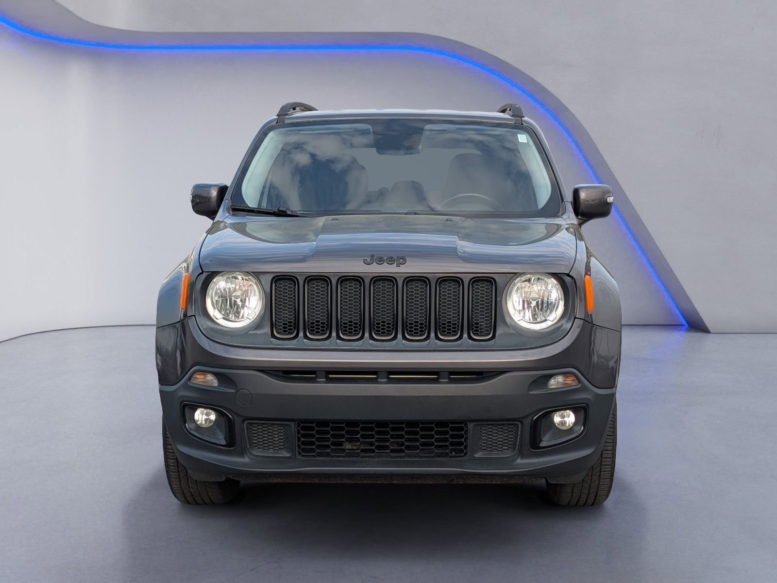 Used 2016 Jeep Renegade Latitude image 4