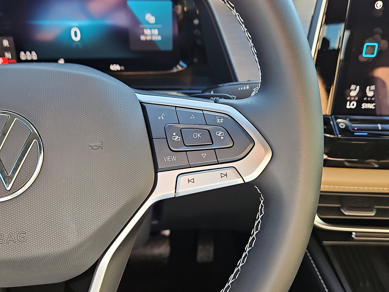 New 2026 Volkswagen Atlas Cross Sport SE image 18