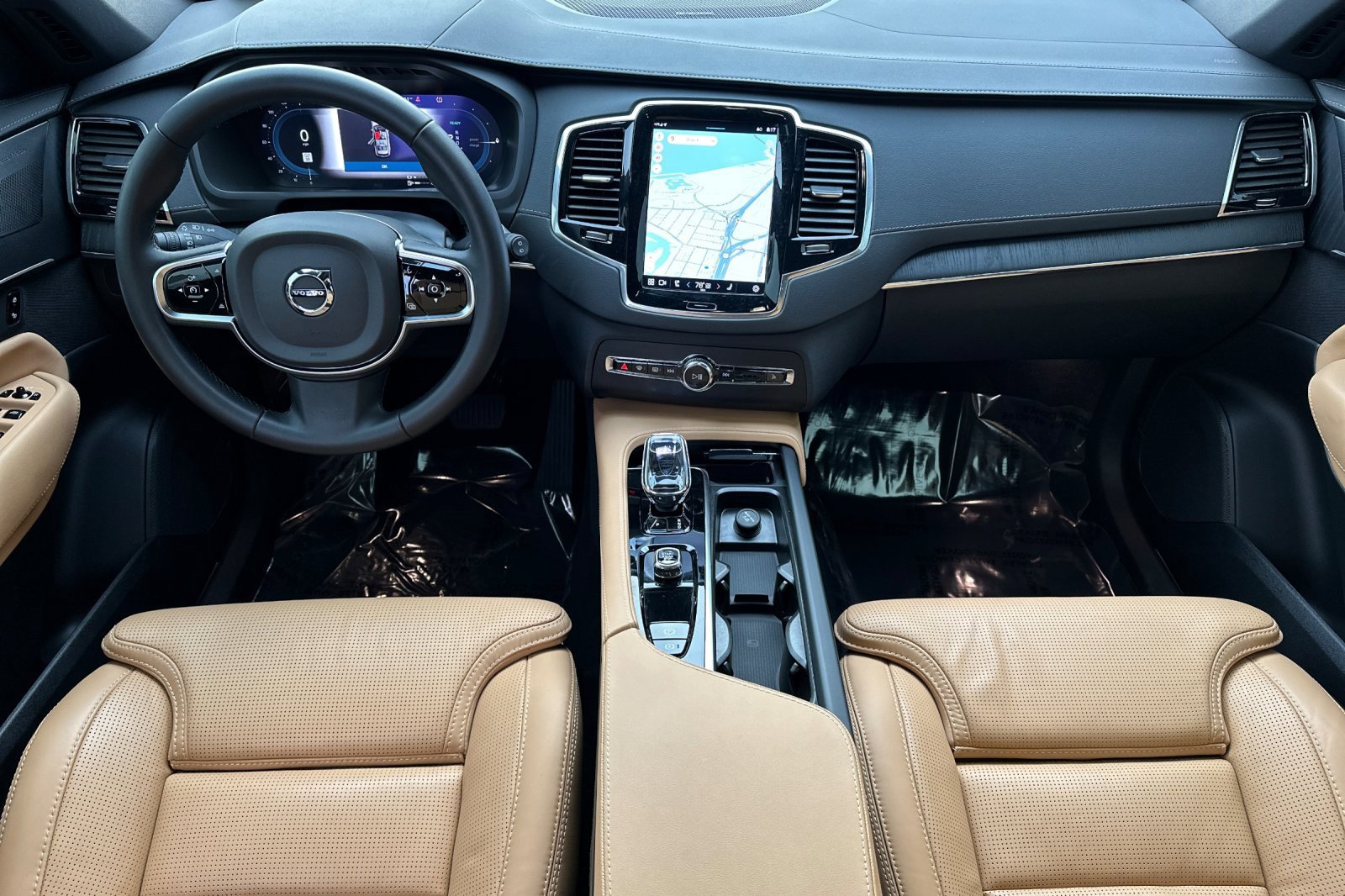Certified 2025 Volvo XC90 T8 Ultra image 3