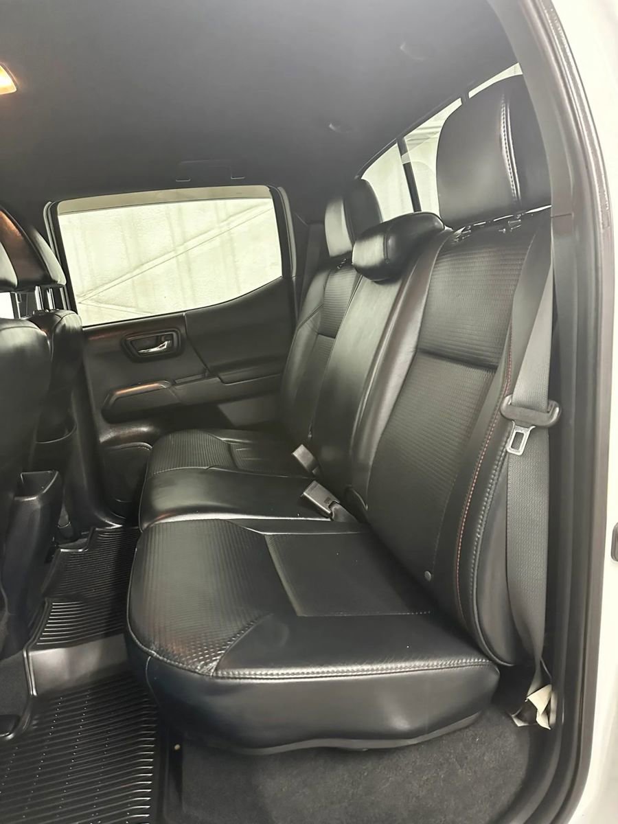 Used 2017 Toyota Tacoma TRD Pro AWD/4WD image 30
