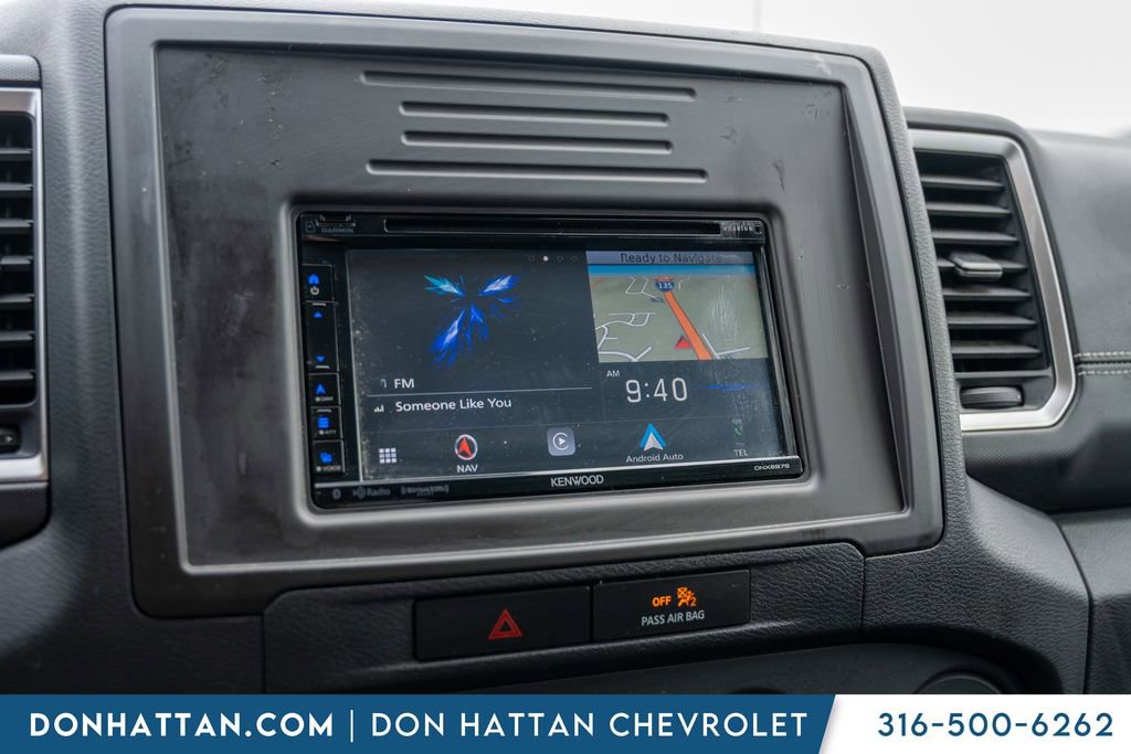 Used 2022 Nissan Frontier SV image 9