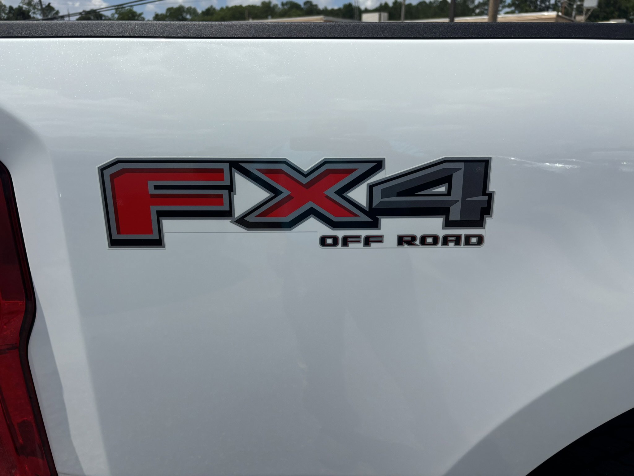 New 2025 Ford F250 4x4 Crew Cab Super Duty image 7