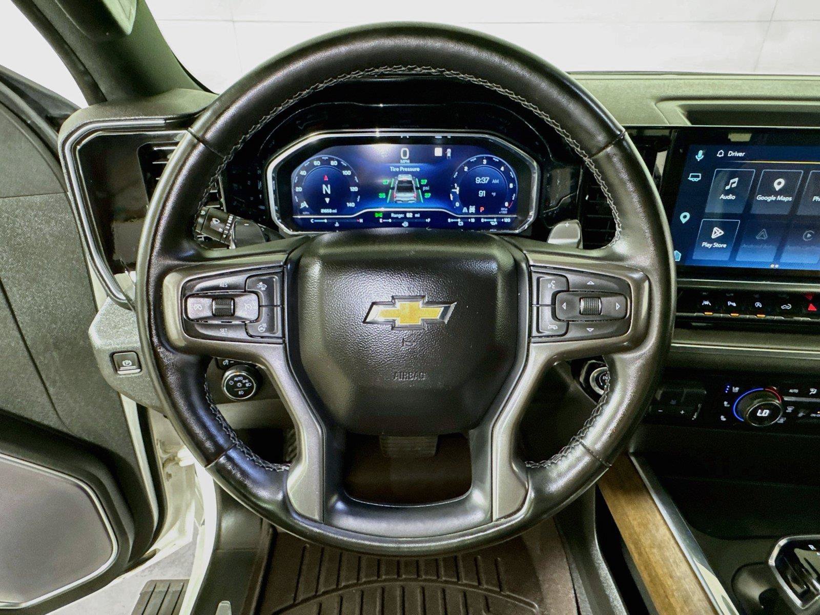 Certified 2023 Chevrolet Silverado 1500 High Country w/ Technology Package AWD/4WD image 9